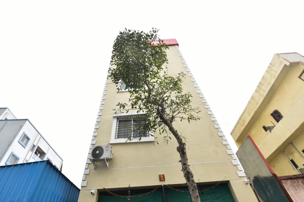 Hotel O Felicita Inn Near Seasons Mall Kharadi Exteriör bild
