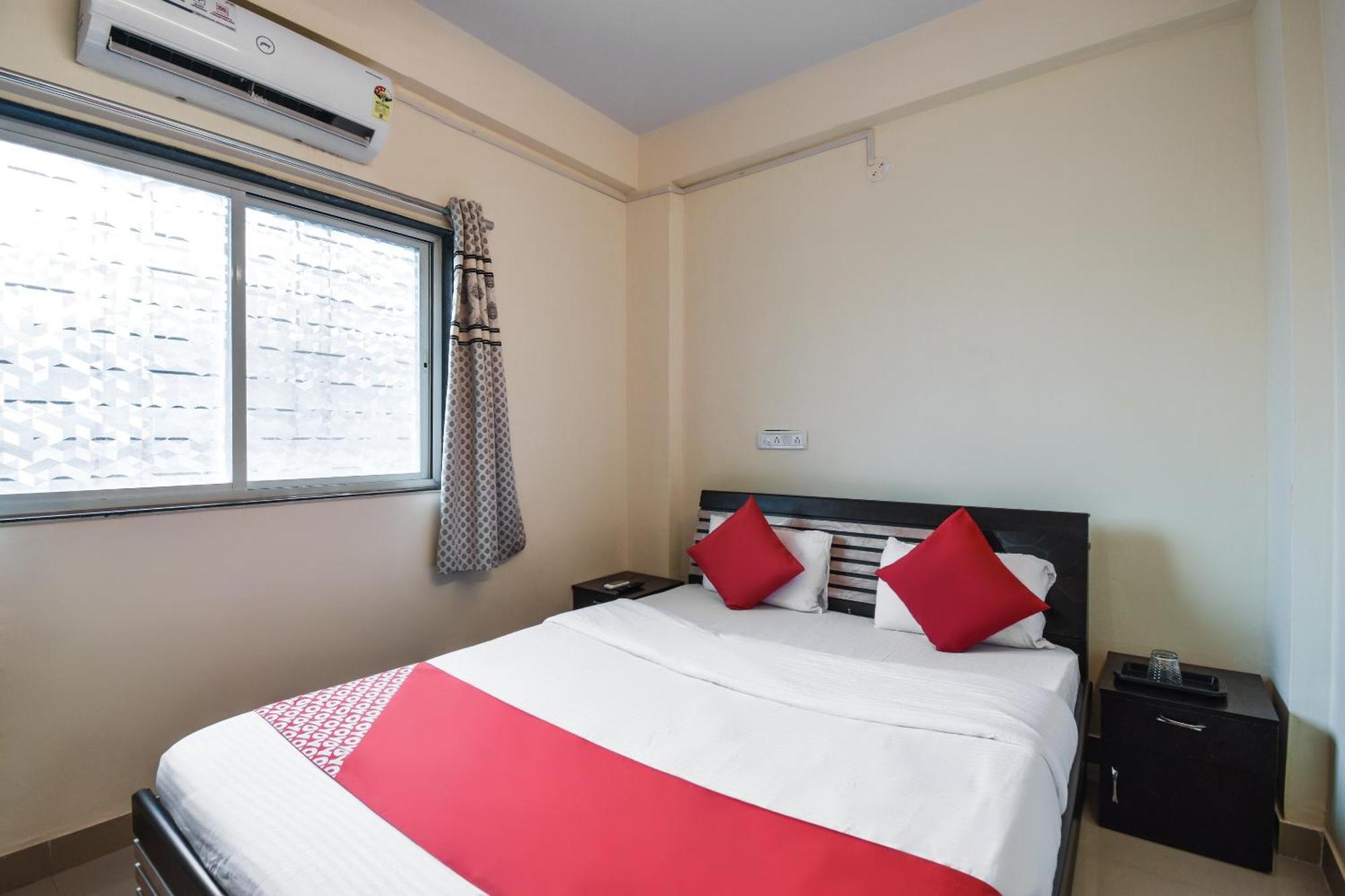 Hotel O Felicita Inn Near Seasons Mall Kharadi Exteriör bild