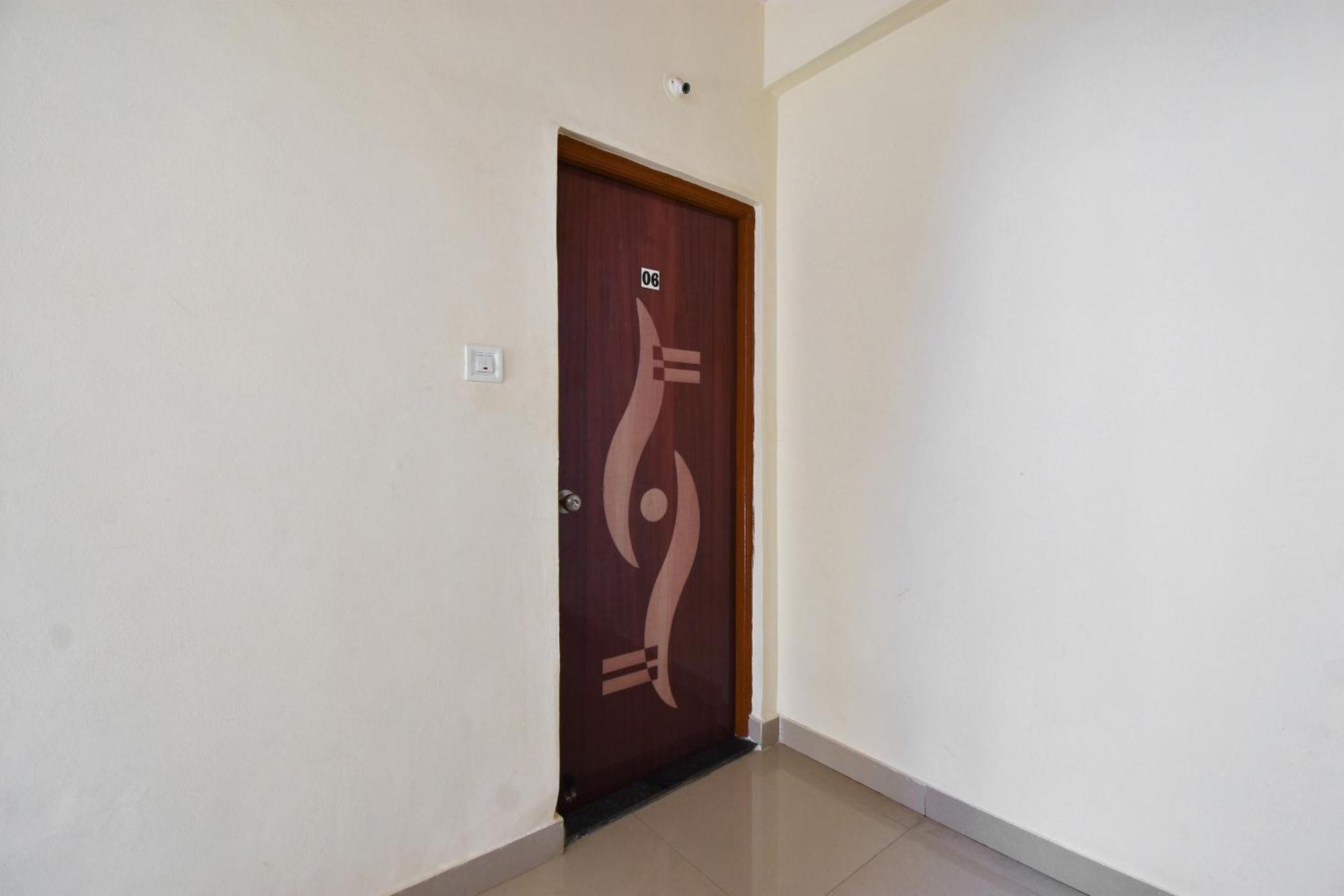 Hotel O Felicita Inn Near Seasons Mall Kharadi Exteriör bild